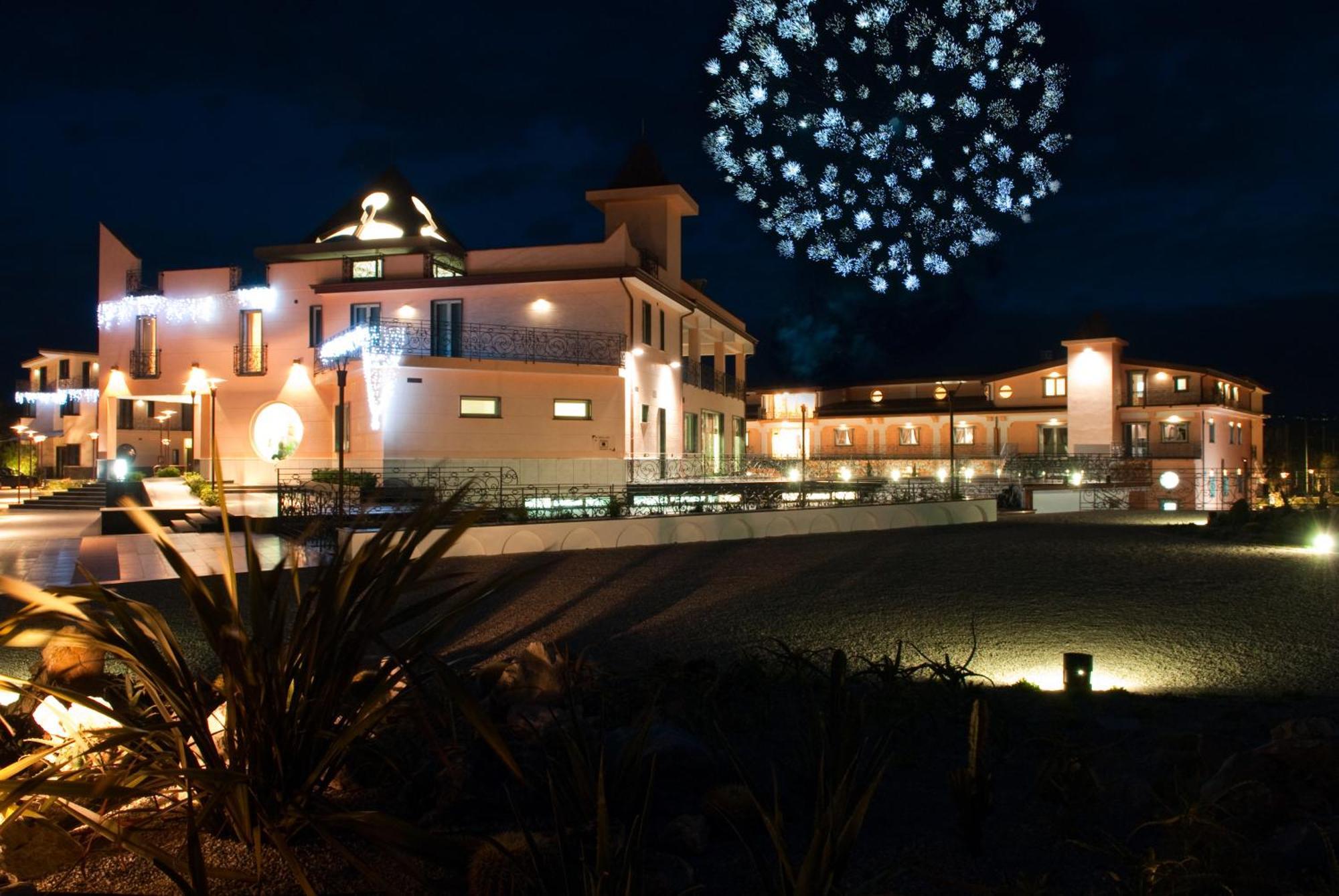 L' Araba Fenice Hotel & Resort Altavilla Silentina Exterior photo