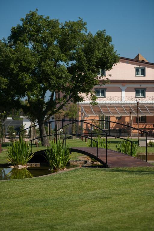 L' Araba Fenice Hotel & Resort Altavilla Silentina Exterior photo